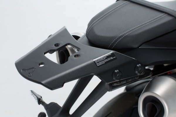 ALU-RACK Black. Triumph Speed Triple S/R (15-17).