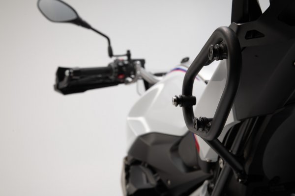 SLC side carrier left BMW R 1200 R (14-18), R 1250 R/RS (18-).