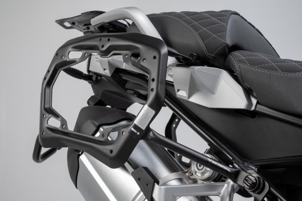 PRO side carriers Black. BMW R1200GS (12-), R1250GS (18-).