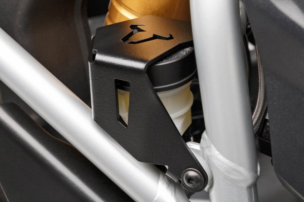 Brake reservoir guard Black. BMW R1200GS, R1250GS.