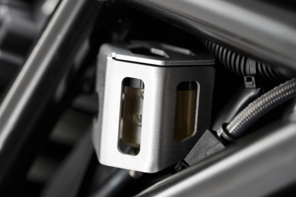 Brake reservoir guard Silver. BMW F700GS (12-) F800GS / Adventure (13-).