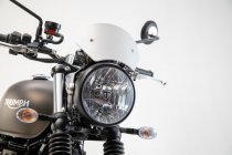 Windscreen Grey. Triumph Street Twin 900 (18-).