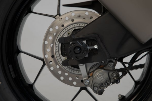 Slider set for rear axle Black. BMW S1000R, F750GS, F850GS/Adv, F900R/XR.