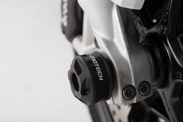 Slider set for front axle Black. BMW F800R,R1200,R1250,RnineT,S1000XR.