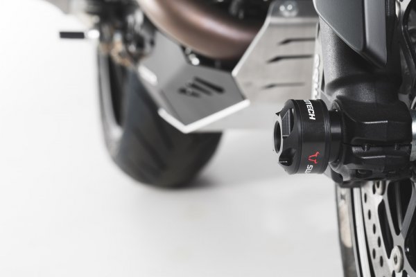 Slider set for front axle Black. Ducati models.