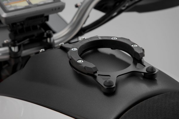 EVO tank ring Black. Moto Guzzi V85 TT (19-).