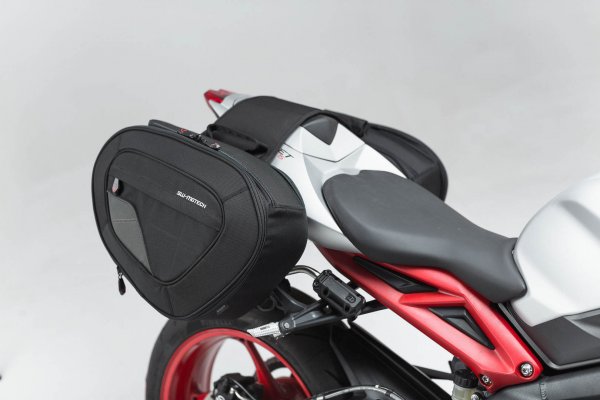 BLAZE H saddlebag set Black/Grey.Street Triple (15-), Daytona 675 (13-).