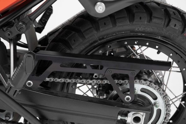 Chain guard Black. Suzuki V-Strom 1050 (19-).