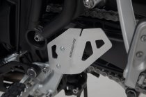 Heel guard left Silver. Triumph Tiger 900/GT/Rally/Pro (19-).