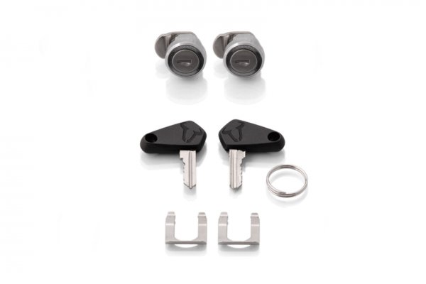 TRAX lock set 2 matching locks, 2 keys.